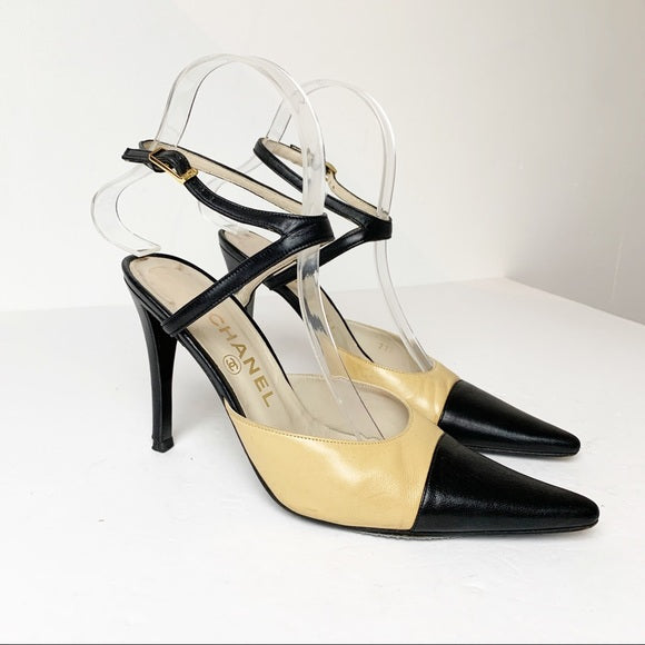 Vintage Chanel Two Tone Pointed Toe Heels SZ 36.5